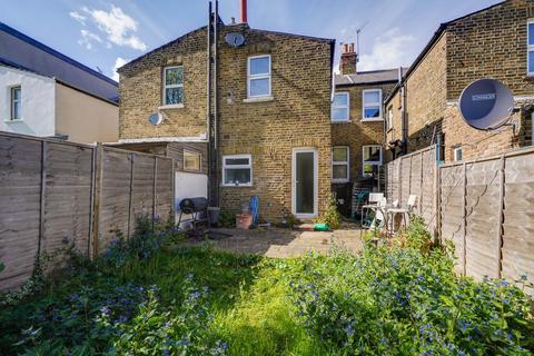 10 Popes Lane, London, W5 4NA