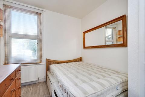 10 Popes Lane, London, W5 4NA