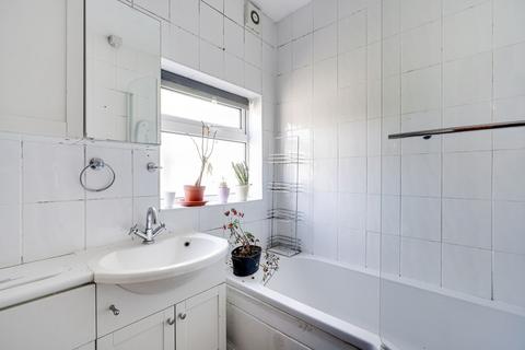 10 Popes Lane, London, W5 4NA