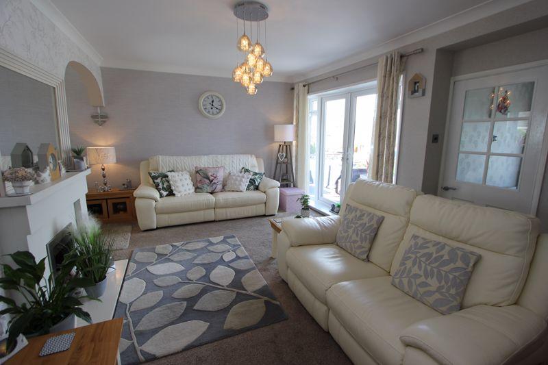Bryn Heulog, Old Colwyn 4 bed detached house £289,950