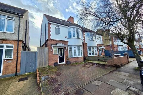 Alexandra Avenue, Luton, Bedfordshire, LU3 1HE