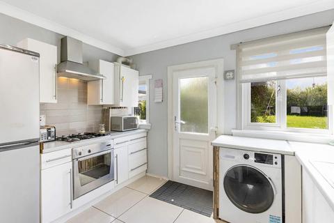 135 Robroyston Road, Glasgow, G33 1JL
