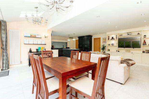 Family Room Dining K