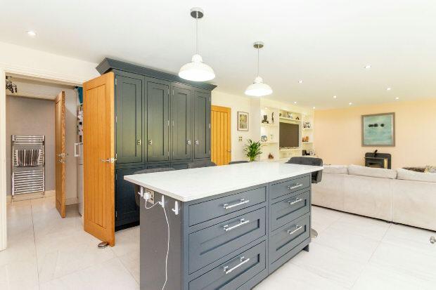 Kitchen Area 3