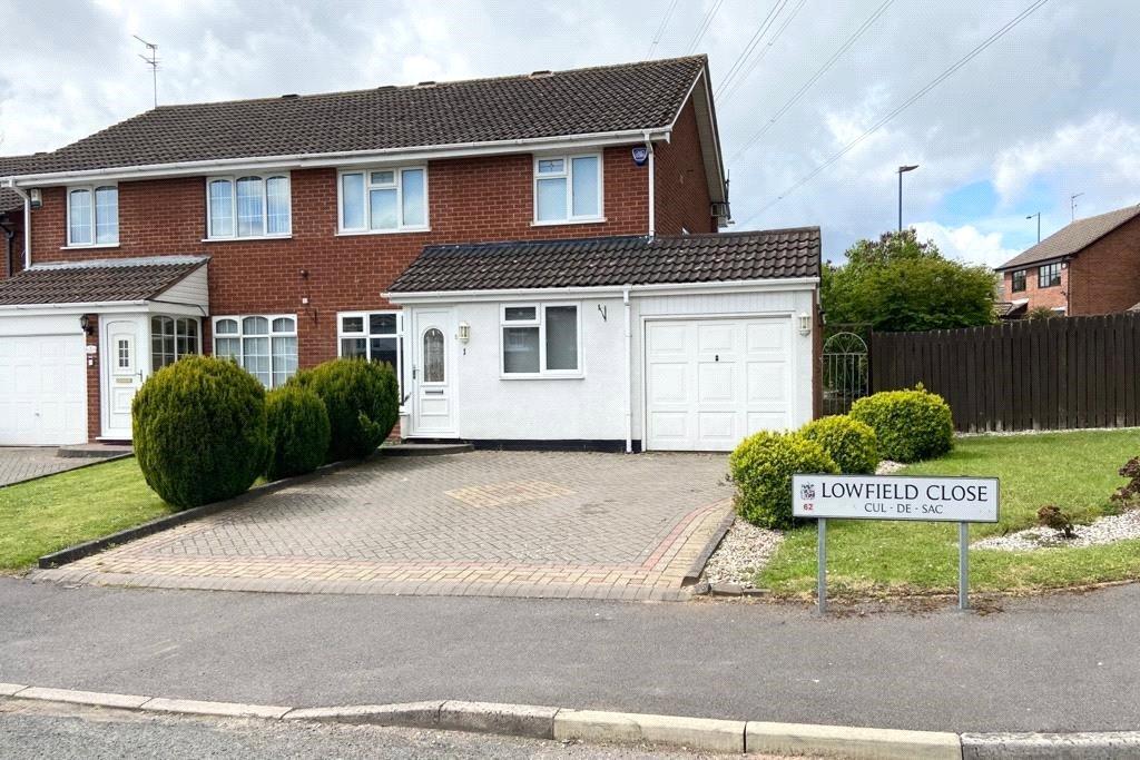 Lowfield Close, Halesowen, B62 3 bed semidetached house £275,000
