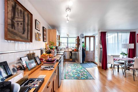 15 Handa Walk, London, N1 2RF
