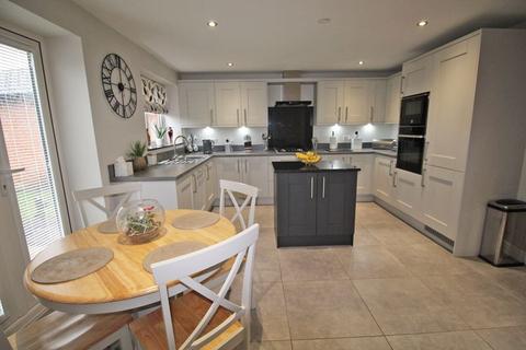 4 bedroom detached house for sale - Thornleigh Mews, Wrexham