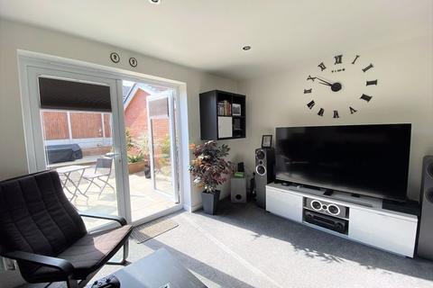 18 Cave Crescent, Coalville, LE67 4AT