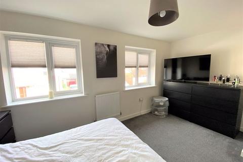 18 Cave Crescent, Coalville, LE67 4AT