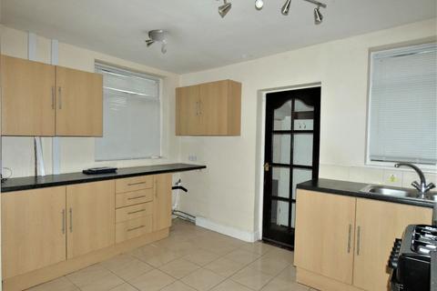 2 bedroom semi-detached house to rent - Kidsgrove Bank, Kidsgrove, Stoke-on-Trent, ST7 4HB