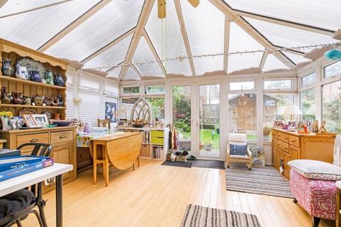 19 Bourne Close, Oxford, OX2 8NH