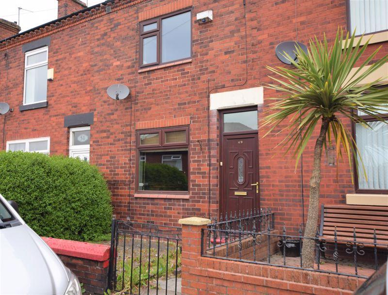Lodge Road, Atherton 2 bed terraced house £595 pcm (£137 pw)
