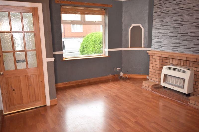 Lodge Road, Atherton 2 bed terraced house £595 pcm (£137 pw)
