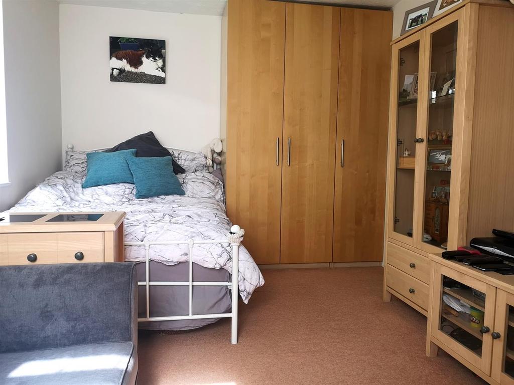 Apeldoorn Drive, Wallington Studio £175,000