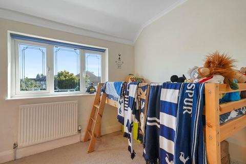 15 Farmington Avenue, Sutton, SM1 3PT