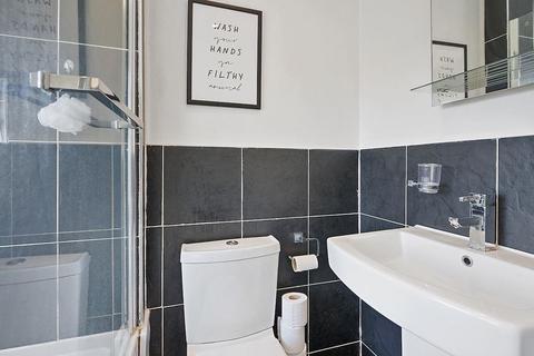 15 Farmington Avenue, Sutton, SM1 3PT