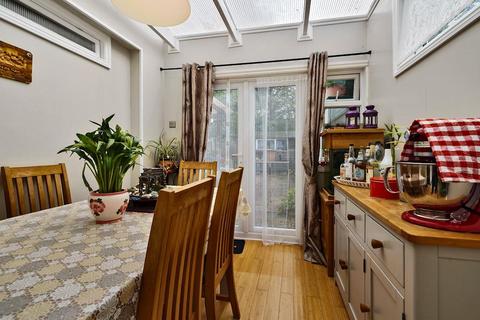 16 Kelso Road, Carshalton, SM5 1AP