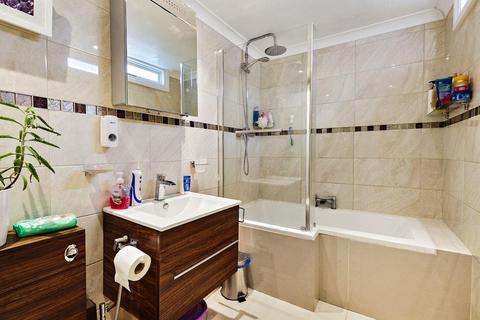 16 Kelso Road, Carshalton, SM5 1AP