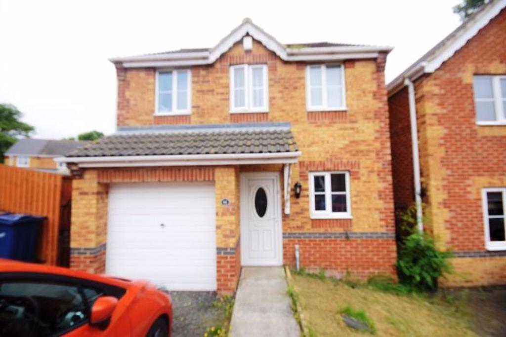 Halesworth Drive, Sunderland 3 bed detached house £695 pcm (£160 pw)