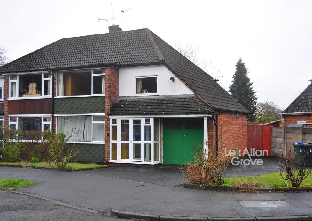 Sherbourne Road, Cradley Heath 3 bed semidetached house £210,000