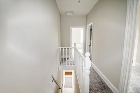 39 Lakin Road, Warwick, CV34 5BU
