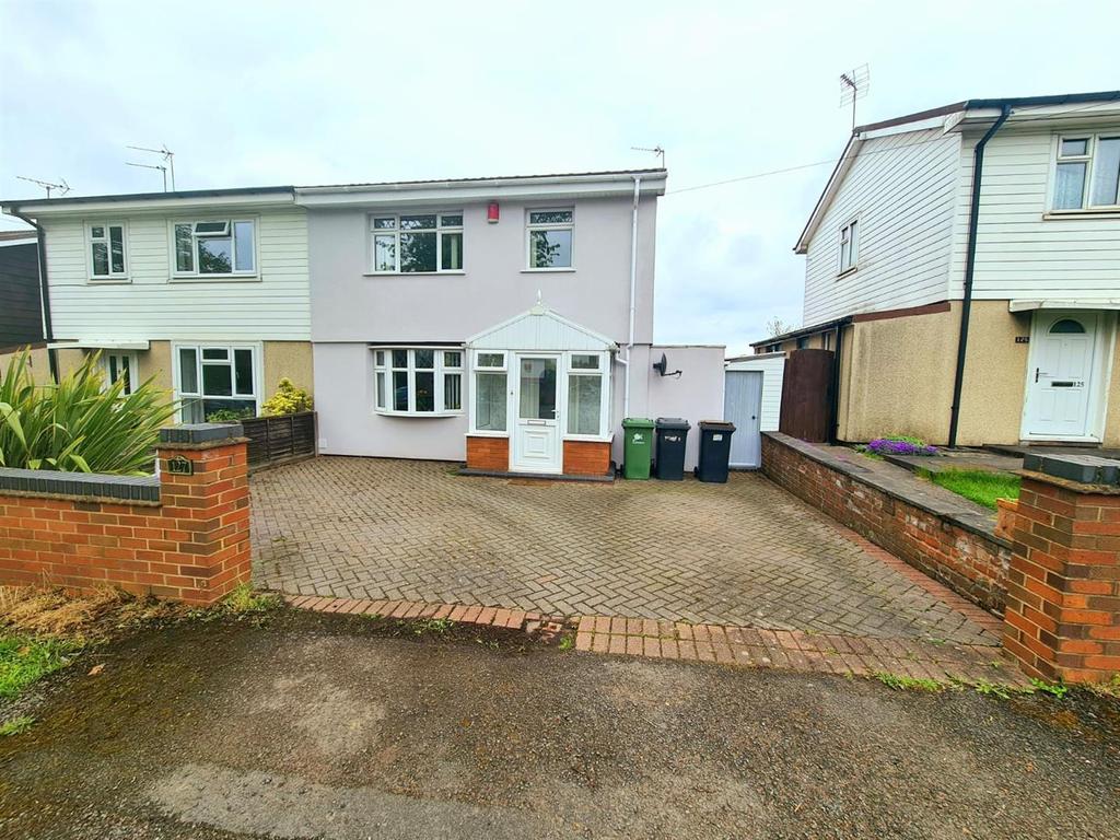 Greenmoor Road, Nuneaton 3 bed semidetached house £170,000