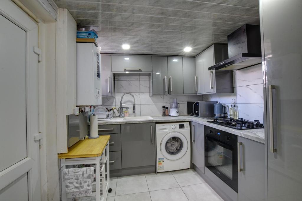 Haydock Street, Burnley 3 bed end of terrace house £90,000