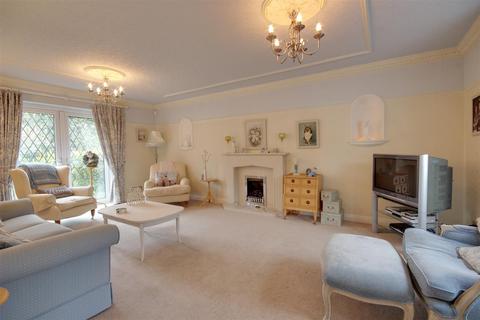 16 Elveley Drive, West Ella, Hull, HU10 7RU