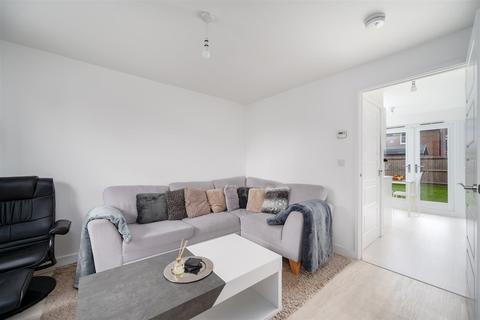 7 Chaffinch Road, Coventry, CV4 8NG