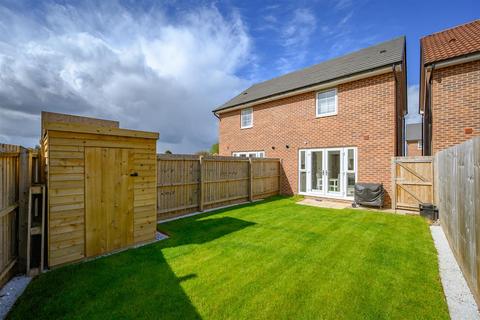 7 Chaffinch Road, Coventry, CV4 8NG