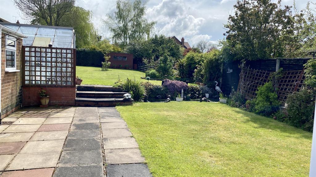 Station Road, Broughton Astley, Leicester 3 bed detached bungalow for