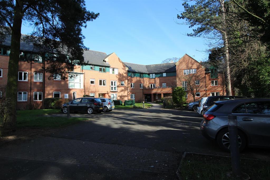 Squires court, Darlington 1 bed apartment £55,000