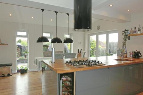 29 Douglas Road, Hollywood, Birmingham, B47 5JY