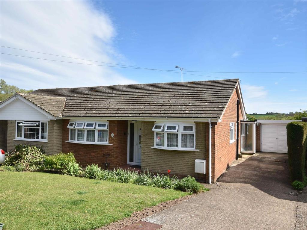 Walnut Tree Lane, Westbere, Canterbury 3 bed semidetached bungalow £