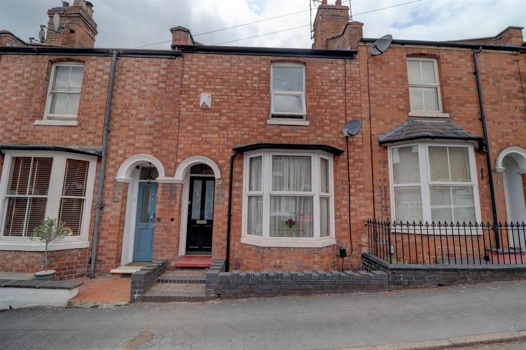 Suffolk Street, Leamington Spa 2 bed terraced house £1,100 pcm (£254 pw)