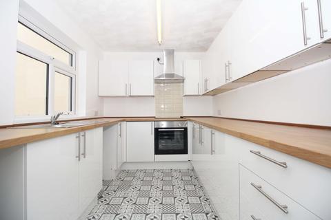 9 Maple Court, Tonyrefail, Porth, CF39 8NH