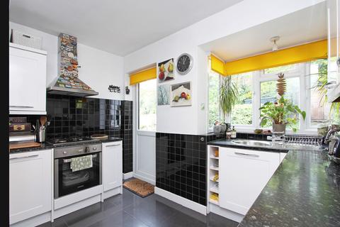31 Sandall Close, London, W5 1JF