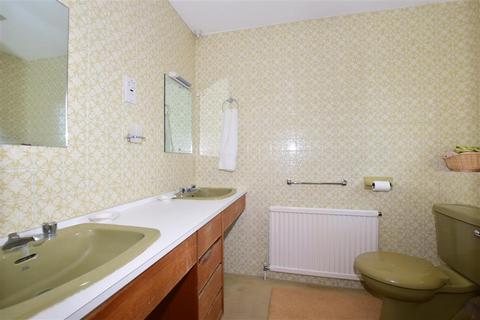 16 Durleston Park Drive, Great Bookham, Leatherhead, KT23 4AJ