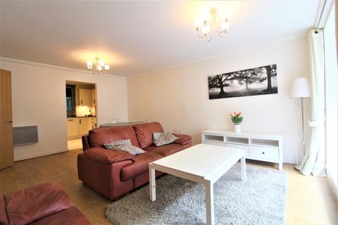 3 bedroom flat to rent, Fleet Street