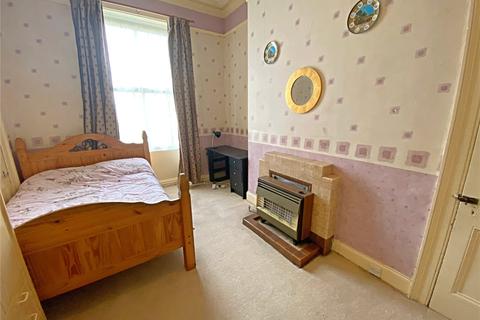 10 Apsley Crescent, Bradford, BD8 7EY