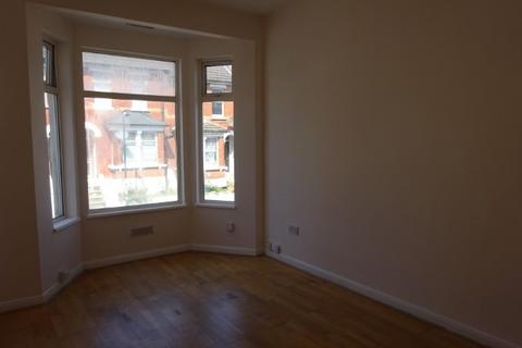 1 bedroom flat to rent, Rochester Street, Chatham ME4