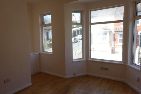 1 bedroom flat to rent, Rochester Street, Chatham ME4