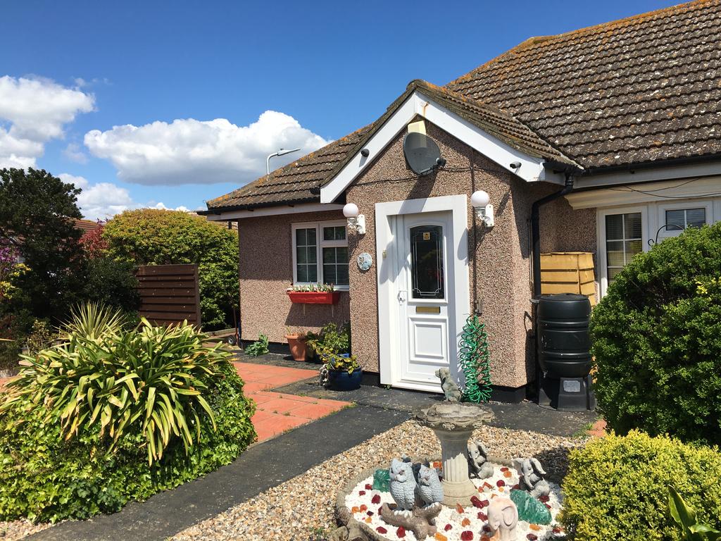 HAZEL GROVE, MINSTER PARK, MINSTER ON SEA, MINSTER ME12 2 bed semi