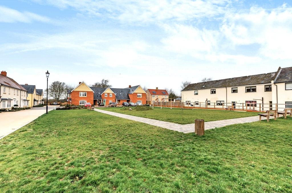 Orchard Brook, Long Melford, Sudbury, CO10 3 bed link detached house