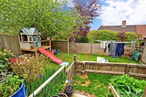 16 Hatch End, Forest Row, RH18 5DU