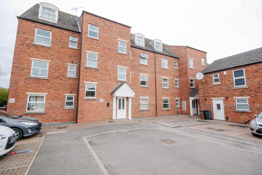 Willow Tree Close, Witham View 2 bed apartment £550 pcm (£127 pw)