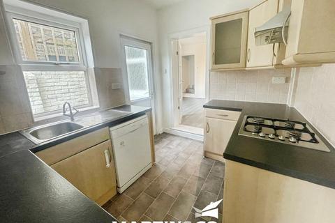 2 bedroom terraced house to rent, Mildmay Road, Chelmsford