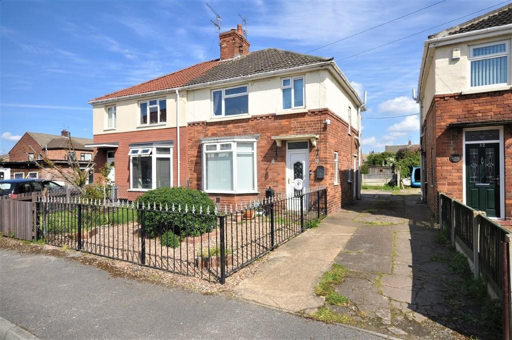 Crookesbroom Avenue, Hatfield, Doncaster 3 bed semidetached house £