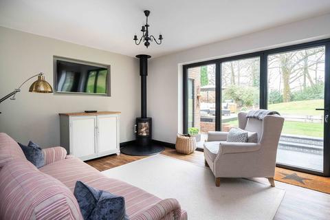 9 Pointers Hill, Westcott, Dorking, RH4 3PF