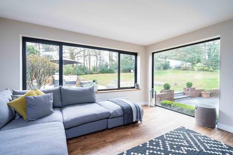9 Pointers Hill, Westcott, Dorking, RH4 3PF